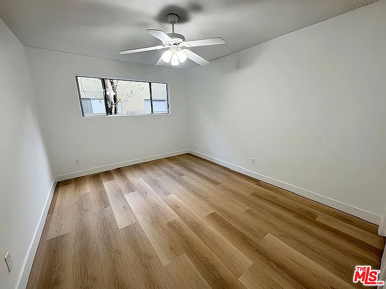 5032 Maplewood Ave #103 — Photo 10