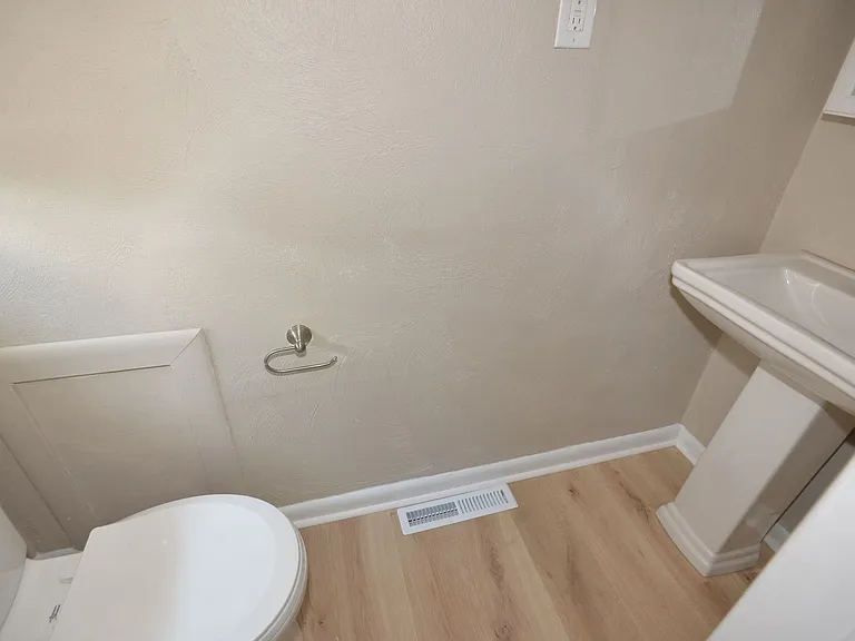278 Appian Ave — Photo 12