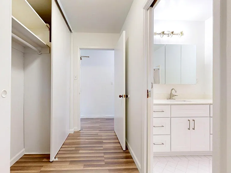 3220 Geary Blvd #302 — Photo 8