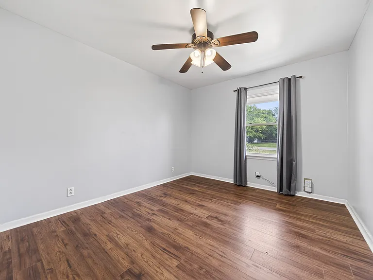 3918 Ashley Dr — Photo 29