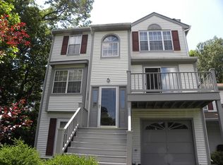 10238 Faire Commons Ct, Burke, VA 22015