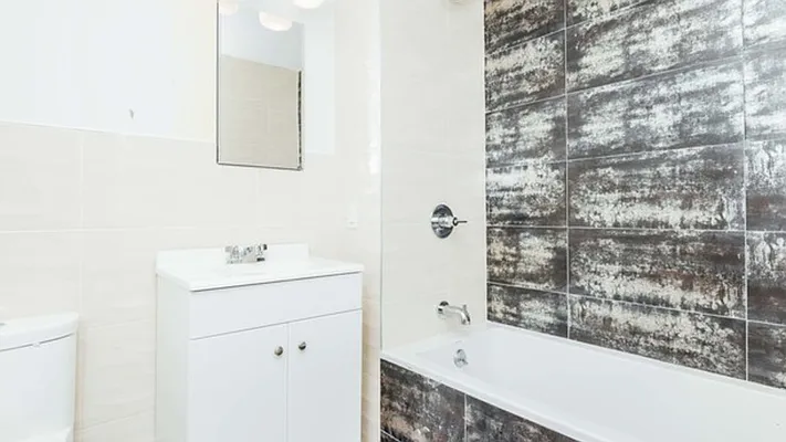 Rented by Nooklyn NYC LLC | media 30