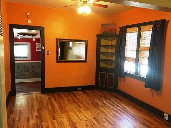 2nd image of 512 Clark St