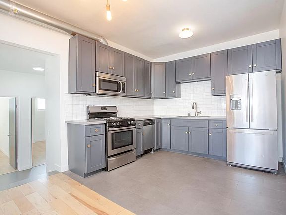 3rd image of 1234 W Sunset Blvd APT B