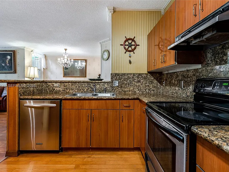 19601 E Country Club Dr #7102 — Photo 15