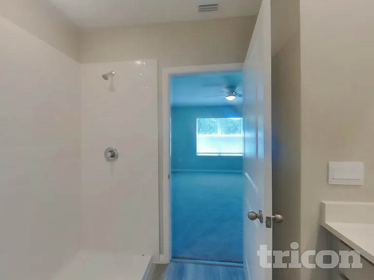 7081 Broad River Ave — Photo 9