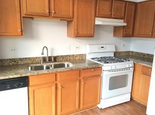 2811 Ledgestone Ct, Naperville, IL 60564