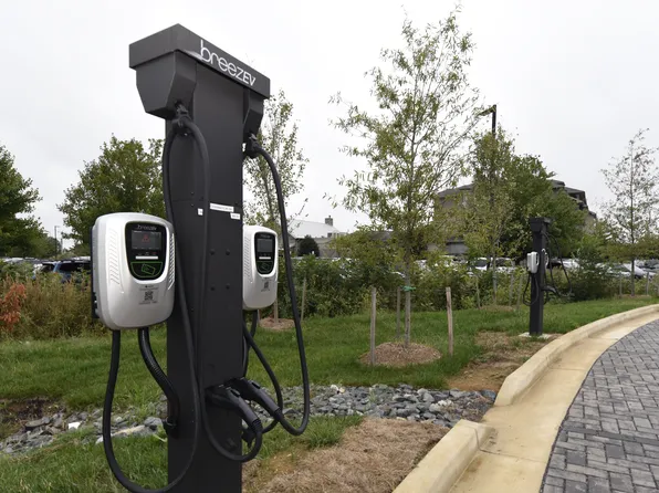 Bay Manor Shops and Apartments