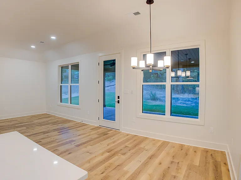 77 Kings Pond Cv — Photo 10