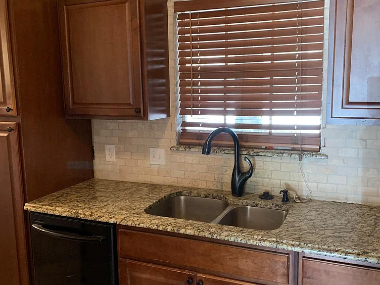 1031 Woodshire Cir — Photo 17