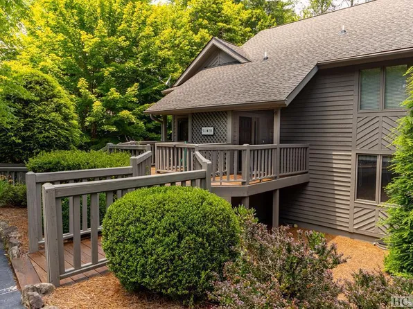 93 River Park Villas Drive #A, Sapphire, NC 28774