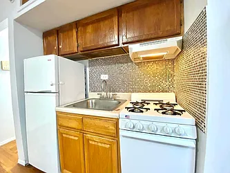 Rented by Astoria Realty