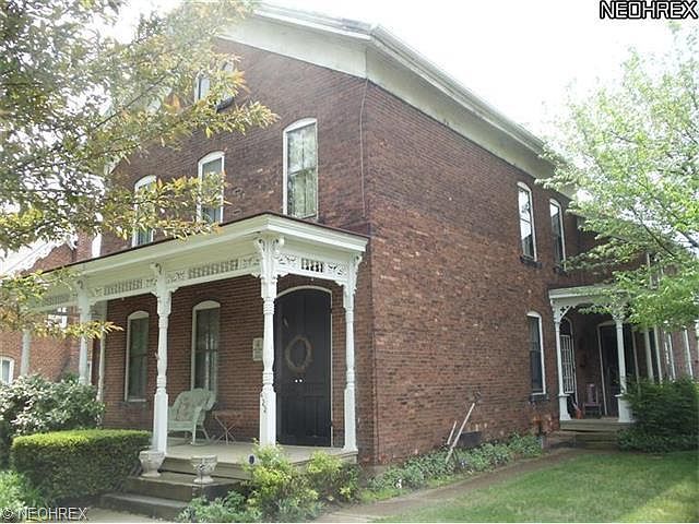 1st image of 422 Fair Ave NW