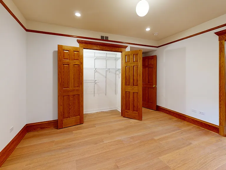 1233 N Hoyne Ave #G — Photo 10