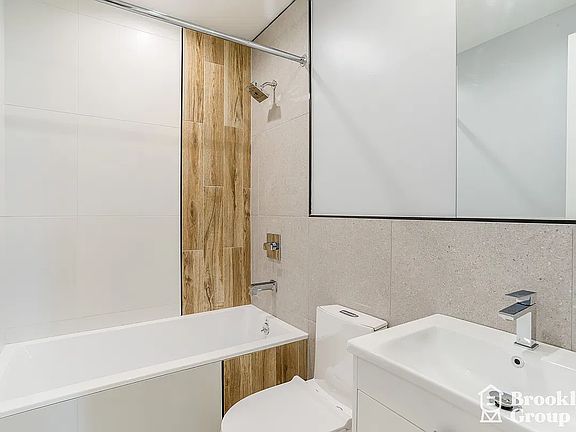 5th image of 314 Woodward Ave APT 2B