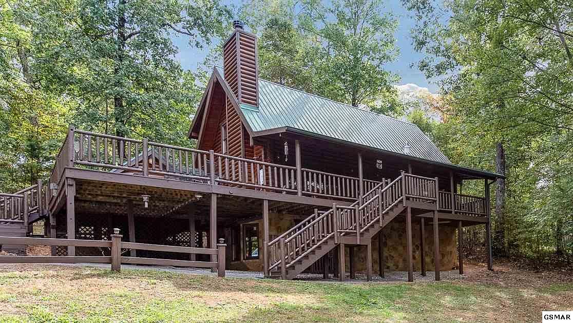 1024 Elm Cir, Pigeon Forge, TN 37876 | Zillow