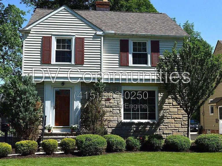 23805 E Groveland Rd — Photo 1