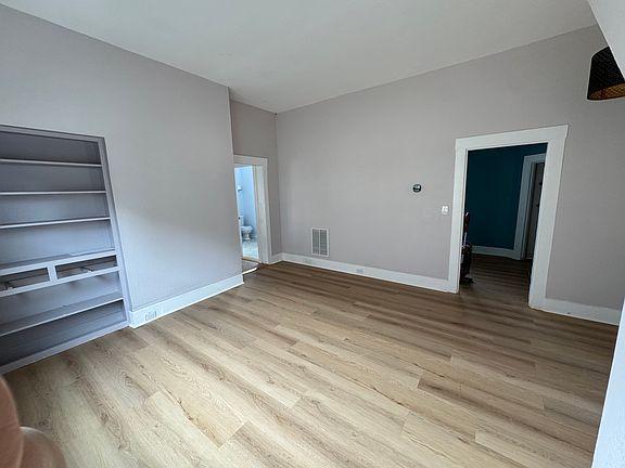 4th image of 705 46th St #705