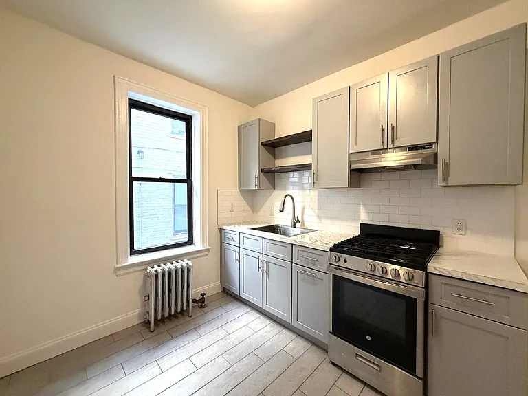 2203 Harman St #A3 — Photo 12