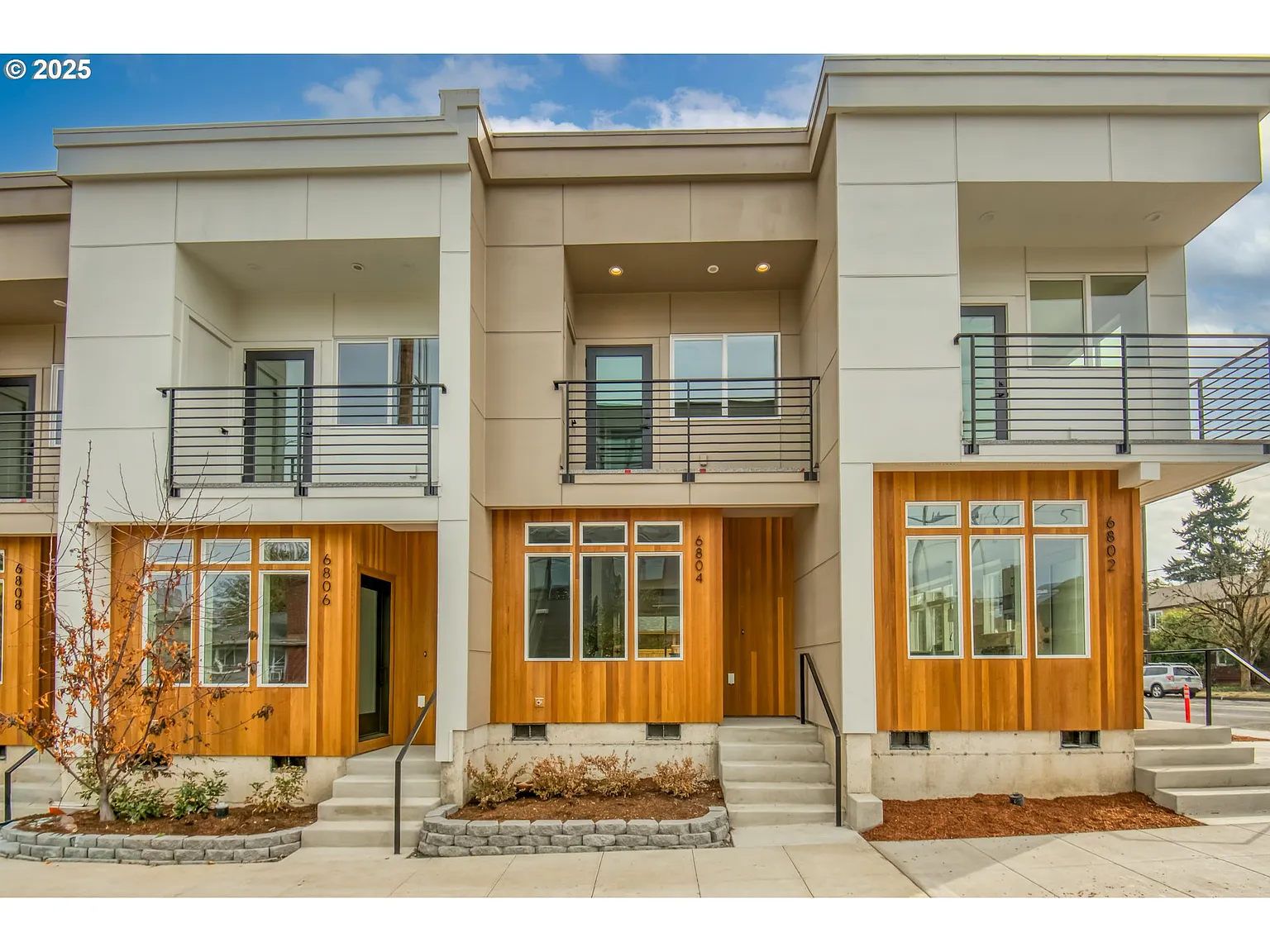 6804 NE 6th Ave photo 1