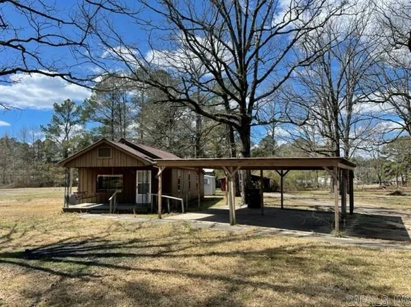 518 S 2nd St, Hampton, AR 71744