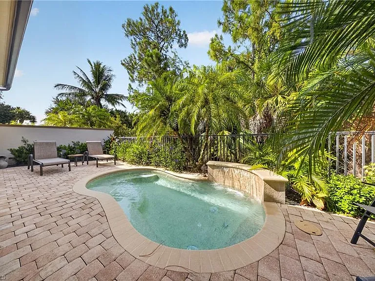 7890 Allende Ln — Photo 34