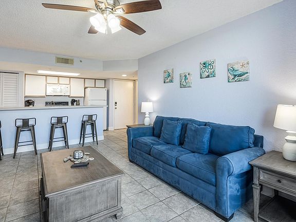 Living area, kitchen, bar