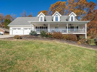 1399 Martins Glen Ln, Gray, TN 37615