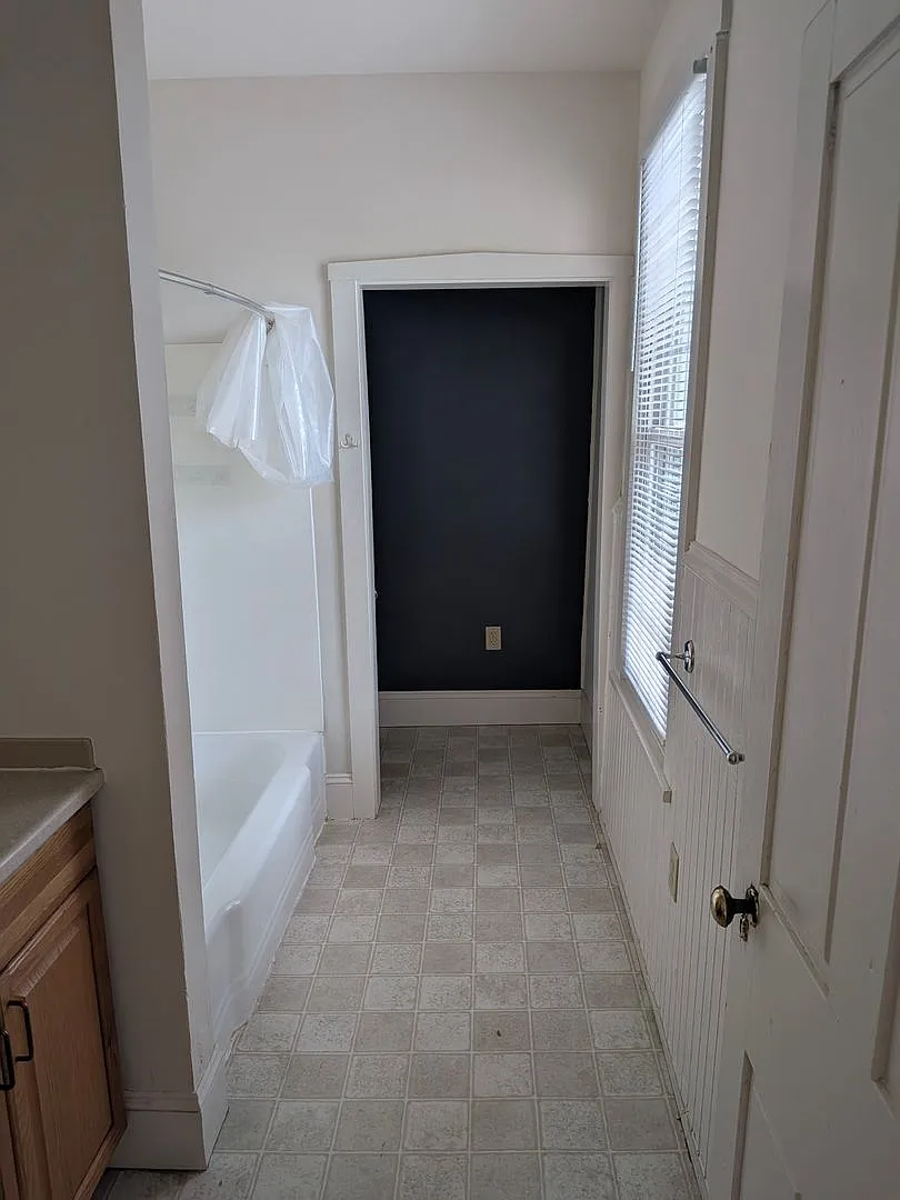 251 Main Street — Photo 4