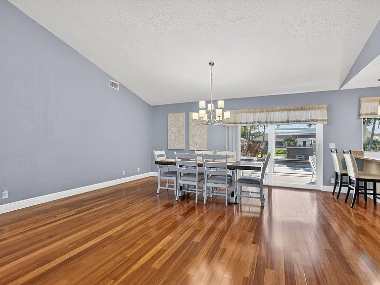 18298 102nd Way S — Photo 17