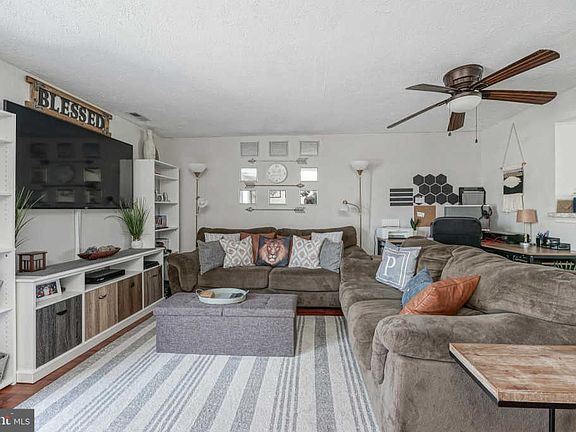 5th image of 149 Villa Knoll Ct