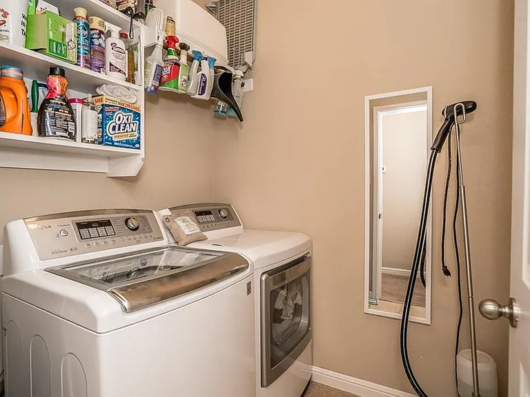 1405 Nightingale Dr — Photo 18