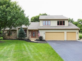 41W590 Silvana Dr, Elgin, IL 60124