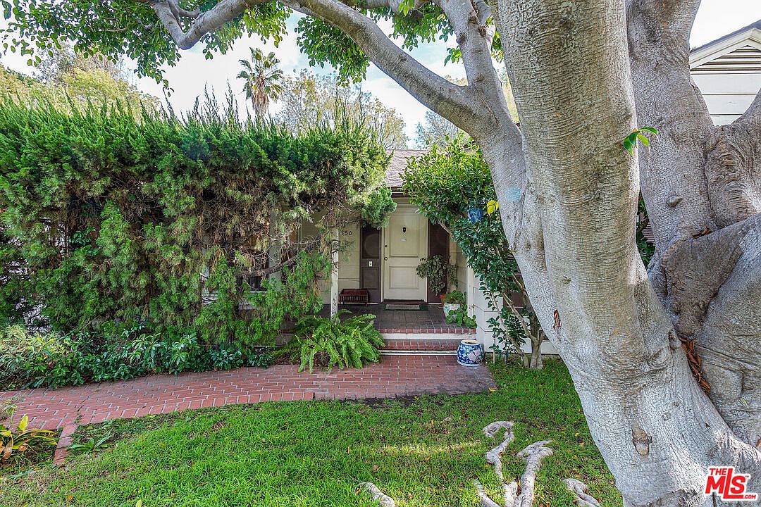 11350 w sunset blvd los angeles ca 90049 zillow