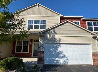 1656 White Pine Way, Carver, MN 55315