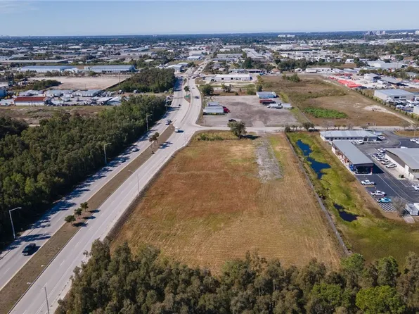 3875 Hanson St, Fort Myers, FL 33916