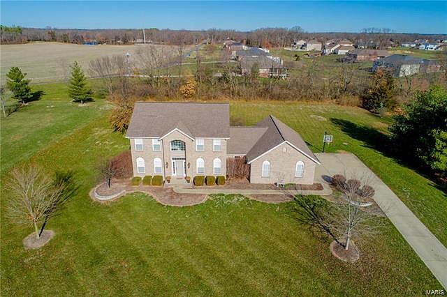 2nd image of 5229 White Oak Dr