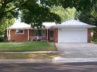 362 Eastlook Dr, Saline, MI 48176