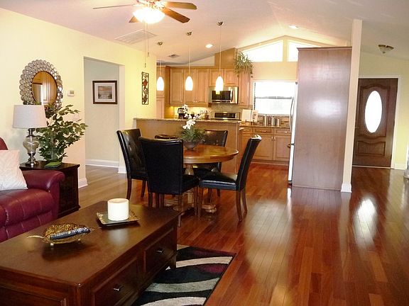 5th image of 11819 W Sunnybrook Ct
