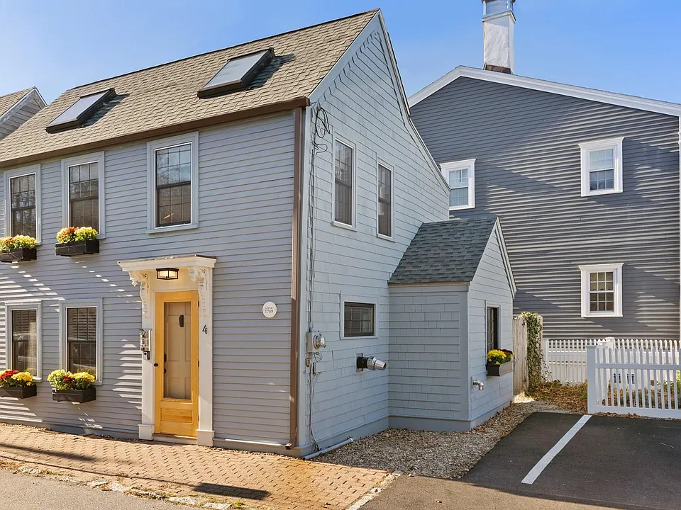 4 Franklin St