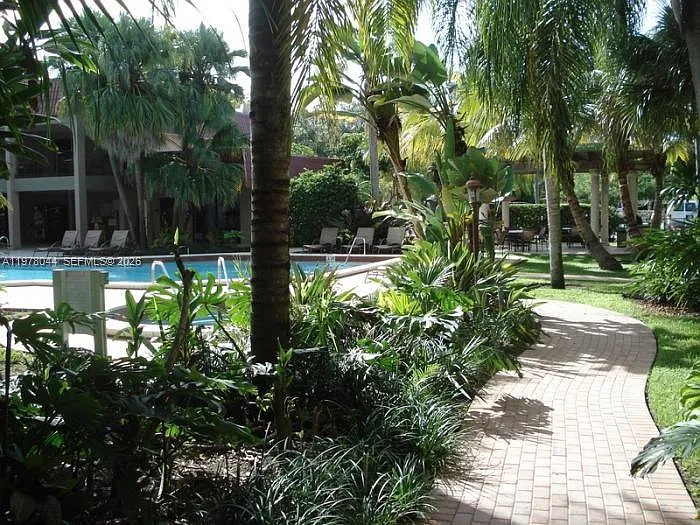 9301 SW 92nd Ave #207-C — Photo 5