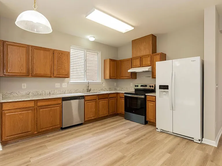 3010 Remington Oaks Cir — Photo 12
