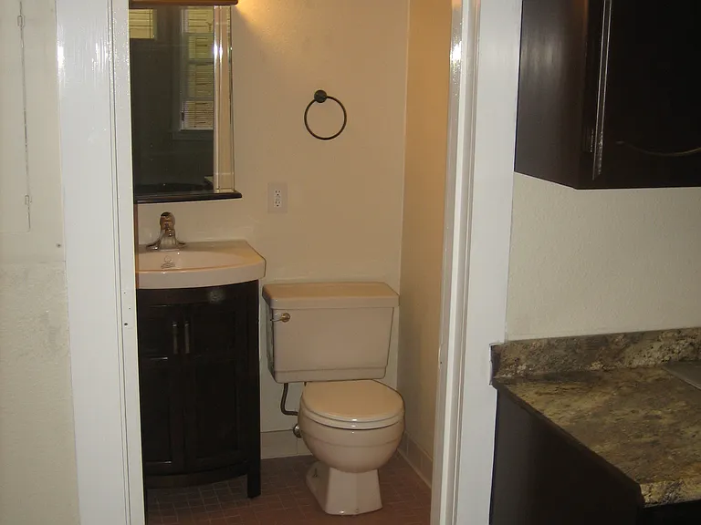 2109 NW Northrup St #3 — Photo 11