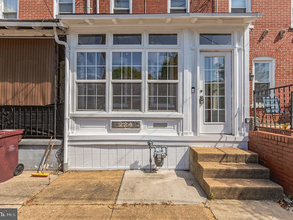 1st image of 224 Woodlawn Ave