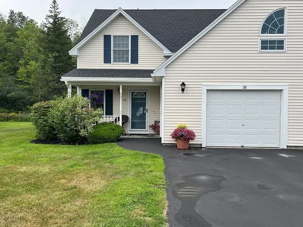 28 Joseph Dr, Gorham, ME 04038