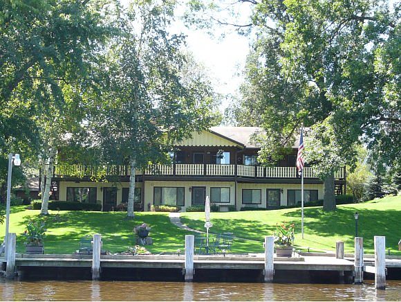 1st image of 506 Wolf River Dr