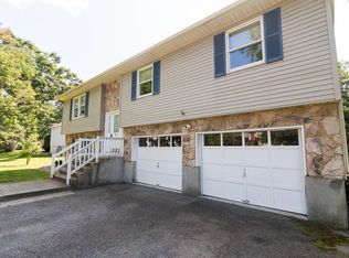 33 Laurie Ln, Newburgh, NY 12550