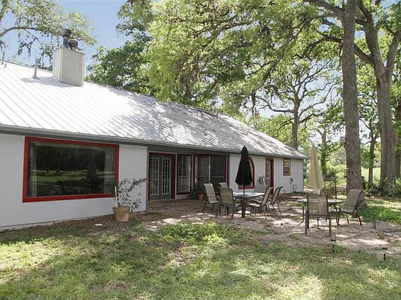 Large patio, with plenty of room for entertaining!