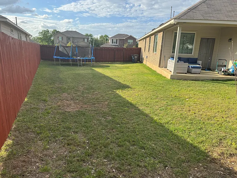 113 Queen Anne Dr — Photo 59