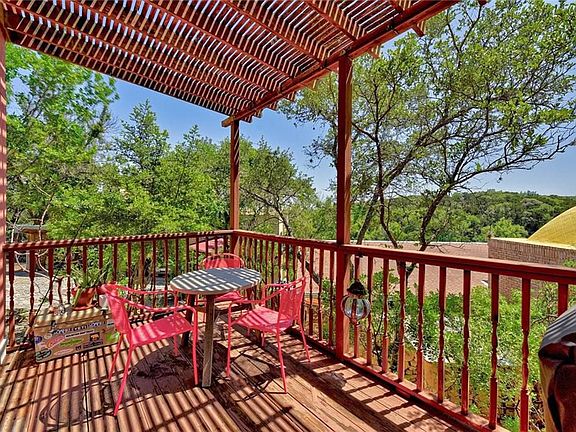 4th image of 1712 Lakeshore Dr #A